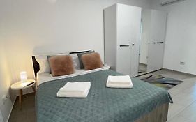 Studio Apartment Palas Mall