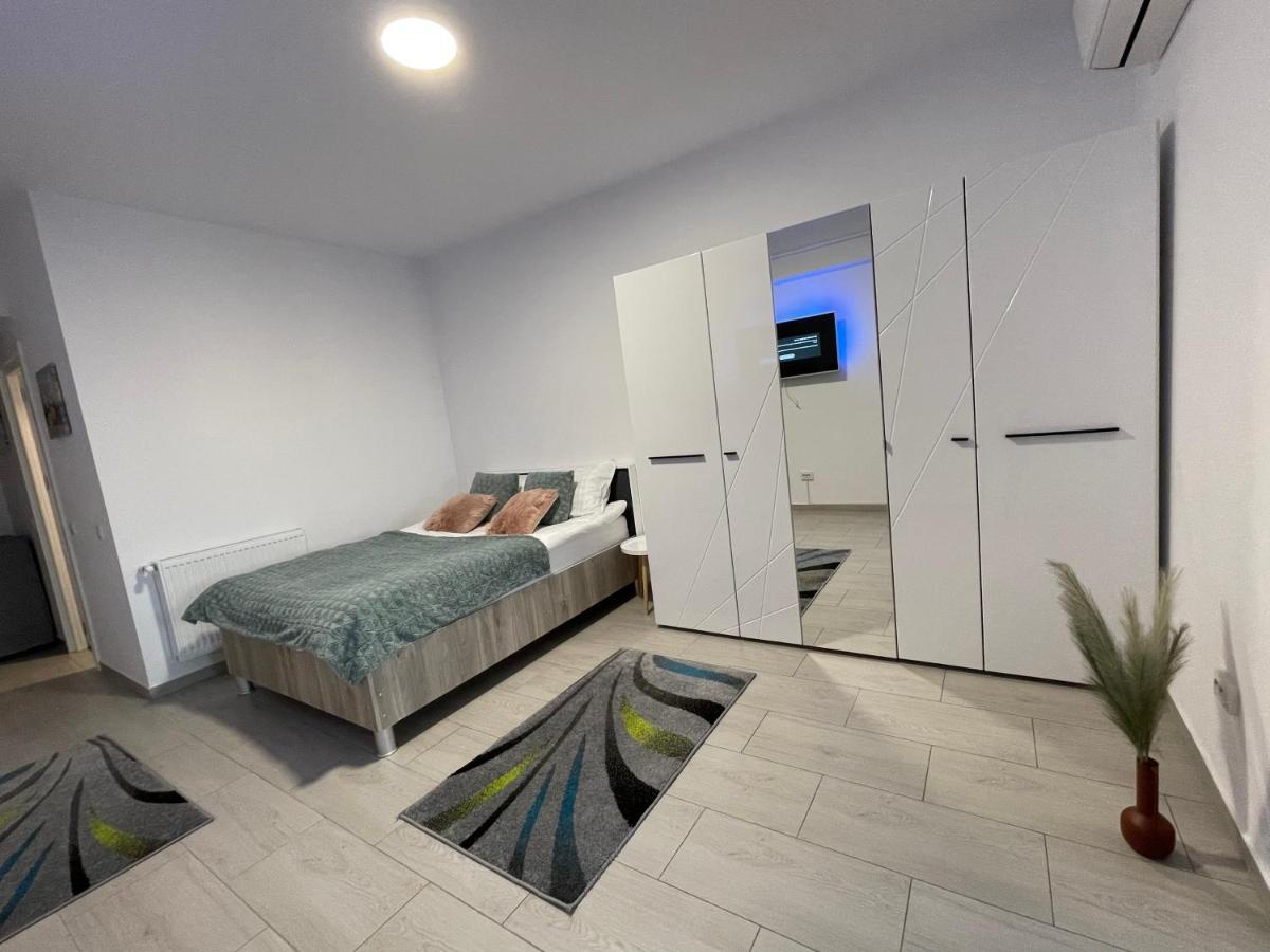 Studio Apartment Palas Mall Iasi Exterior foto
